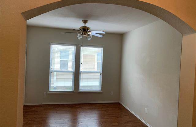 9728 Old Field Drive Gallery 4
