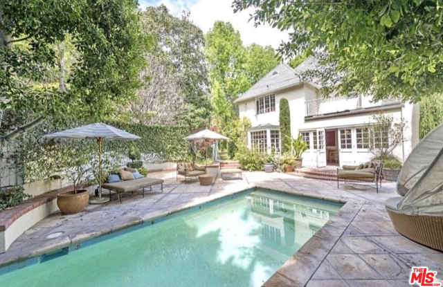 1182 SUNSET HILLS Road - 1182 N Sunset Hills Road, Los Angeles, CA 90069