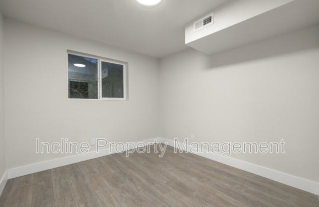 450 Scenic Dr Gallery 2