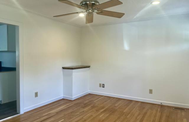 529 W Chapin Road Gallery 3