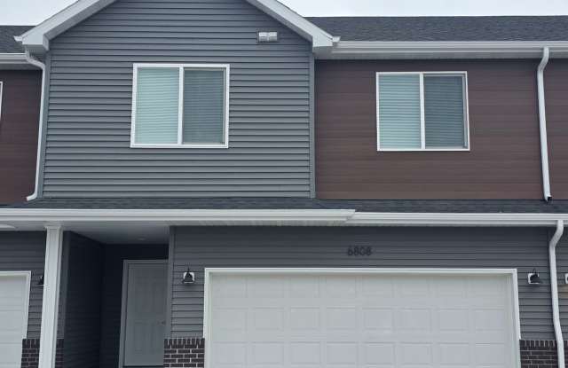 3 Bed 3 Bath Townhome photos photos