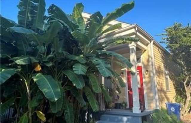 1816 BURDETTE Street photos photos