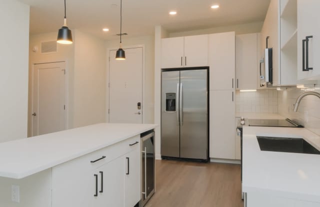 Alexan Harrison Apartments Gallery 3