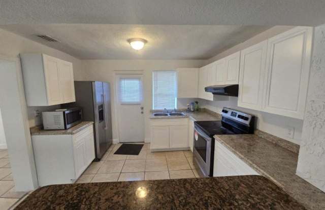 5431 NW 30th Avenue, Miami, FL 33142 - 2813 photos photos