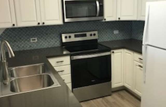 Available now - 2 bedroom / 1 bath / 2 parking in Kunia - 94-536 Kupuohi Street, Royal Kunia, HI 96797