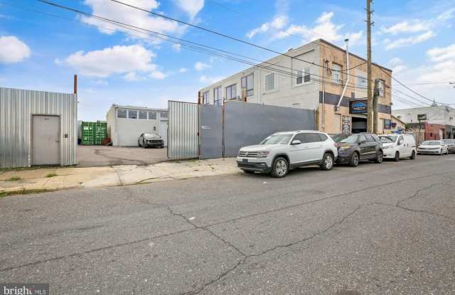 3317-41 GAUL Street unit: 3 photos photos