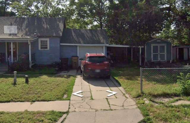 700 Brookside Dr photos photos