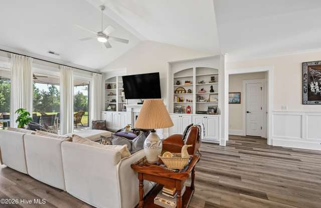 112 W Keel Drive Gallery 4