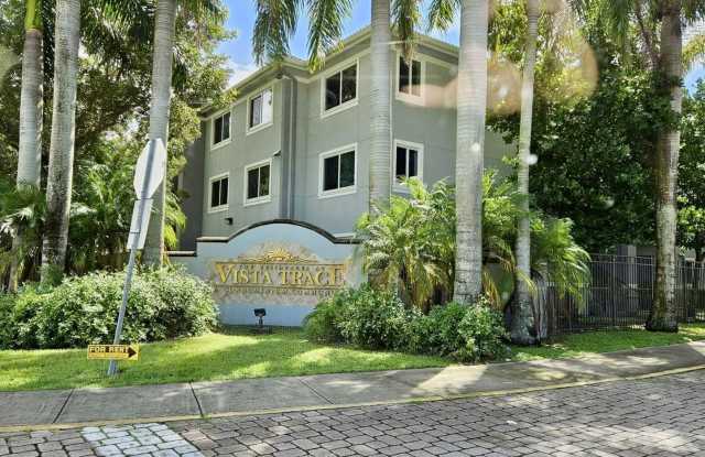 Beautiful 3-bedroom, 2-bath condo in Vista Trace photos photos