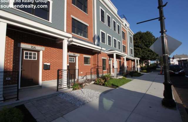 114 Main St. - 114 Main Street, Everett, MA 02149 114 Main St. - 114 Main Street, Everett, MA 02149