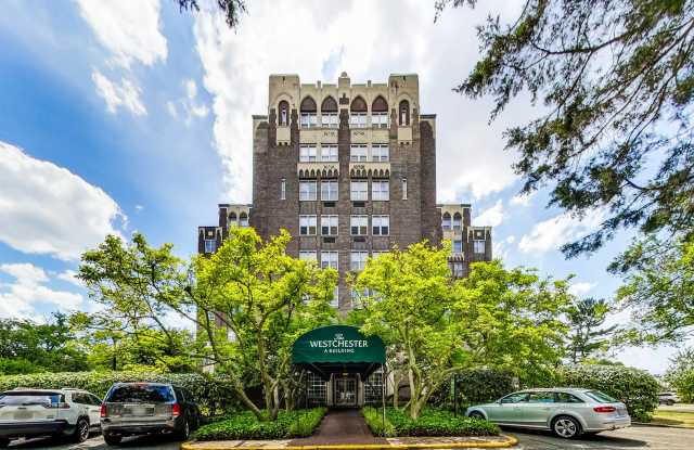 Elegant 2 Bedroom/ 2 Bath Unit in Westchester Cooperative! - 3900 Cathedral Avenue Northwest, Washington, DC 20016