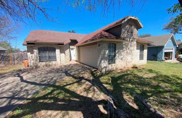 Come see this great single-story home available in Buckingham Estates subdivision! photos photos