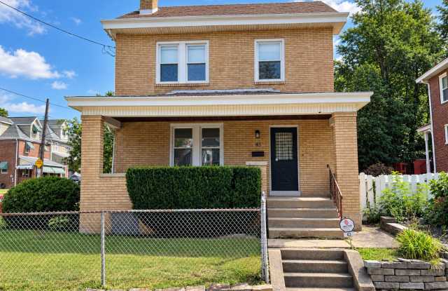 Spacious 4-Bedroom Mt. Washington Home with Garage & Fenced Yard photos photos