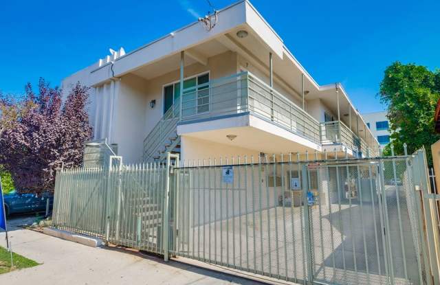South L.A. Charm — Secure Apartments Near USC  Exposition Park photos photos