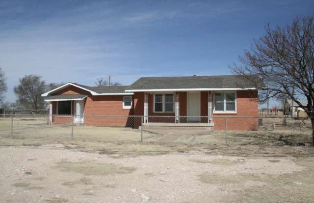 LARGE COUNTRY HOME NEAR ENMU photos photos
