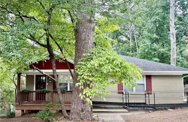 213 Lansdowne Avenue photos photos