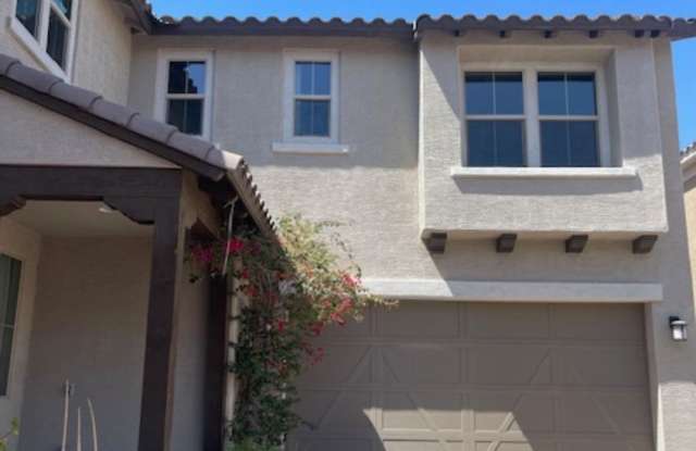 4 BEDROOM HOME IN GATED VILLAS AT TRELLIS IN PHOENIX Gallery 3