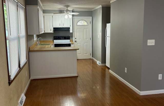 3 Bedroom near Greenville Hospital Gallery 2