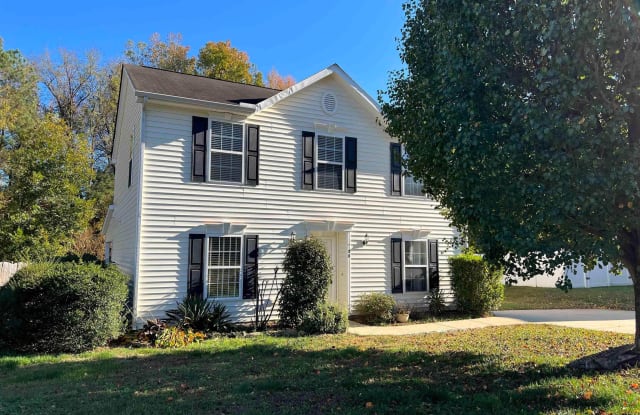 38 Silverstone Drive - 38 Silverstone Drive, Pittsboro, NC 27312