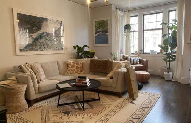 6 Marlborough St. Gallery 4