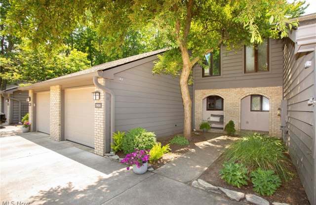 1900 Savannah Parkway - 1900 Savannah Parkway, Westlake, OH 44145