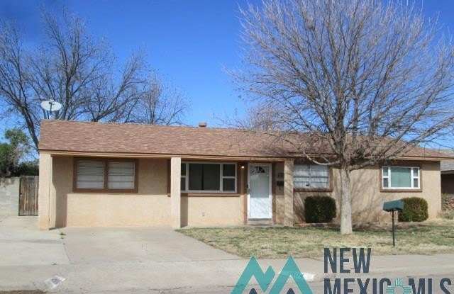 1504 W Briscoe Avenue photos photos