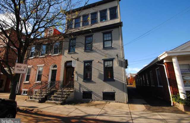 438 HIGH STREET - 438 High Street, Burlington, NJ 08016