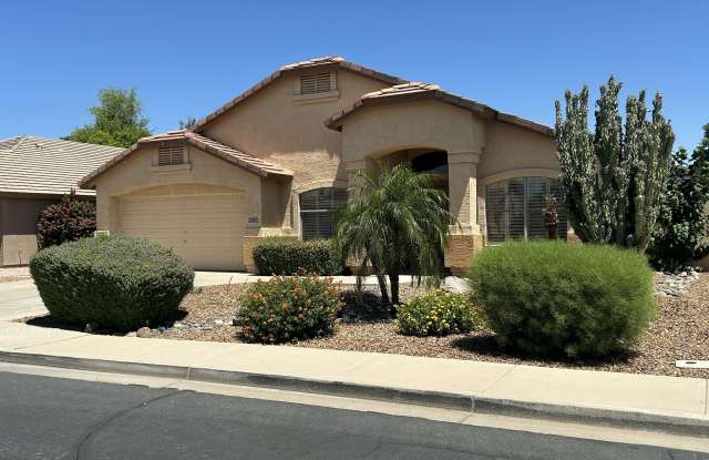 2092 E SMOKE TREE Road photos photos