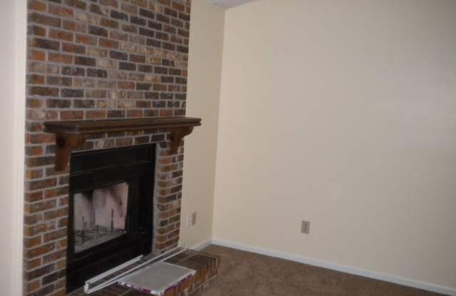 1913 Rolling Ridge Drive Gallery 4