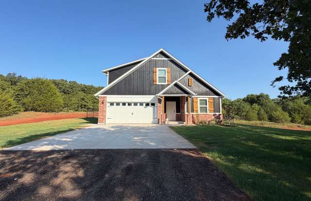New Construction 4 Bedroom, 2 Bathroom on a 1.91 Acre Lot in Ridge Creek Addition! photos photos