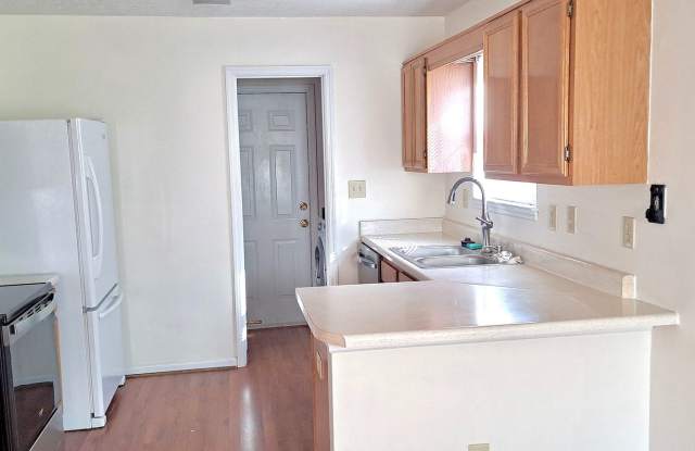 Room in 3 Bedroom Home at Caloosa Cove photos photos