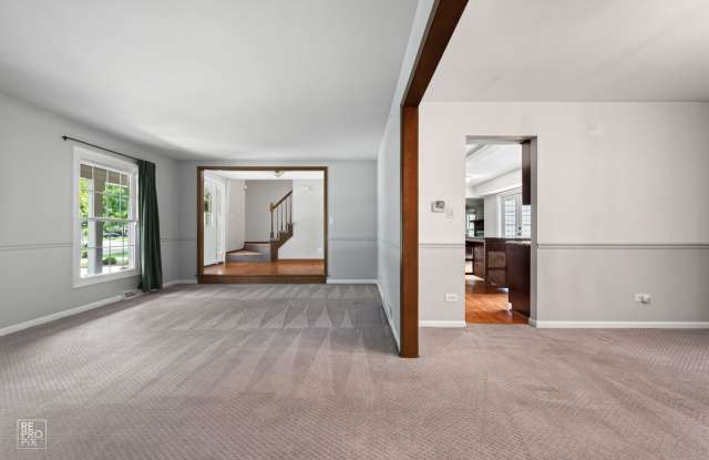 Rarely Available Four Bedroom Walk to Downtown Naperville Gallery 3