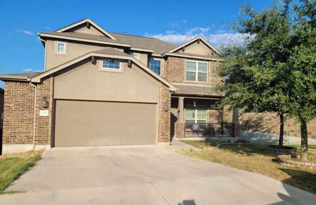 Fantastic Location ~ Convenient to Lackland, great restaurants ~ Room to Spread out! photos photos