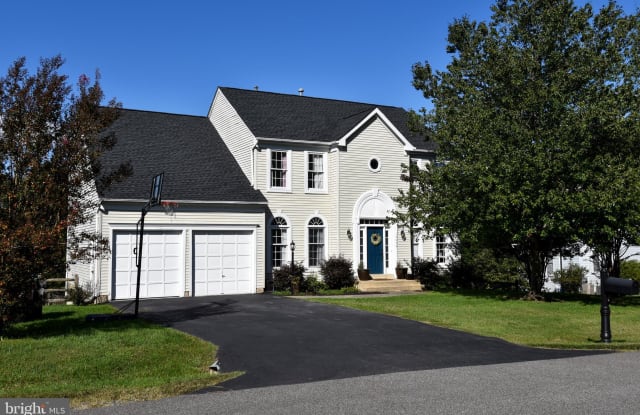 15040 GREENMOUNT DRIVE - 15040 Greenmount Drive, Dale City, VA 22193