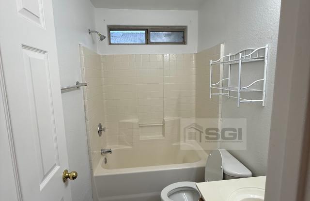 13200 W Desert Ln Gallery 4