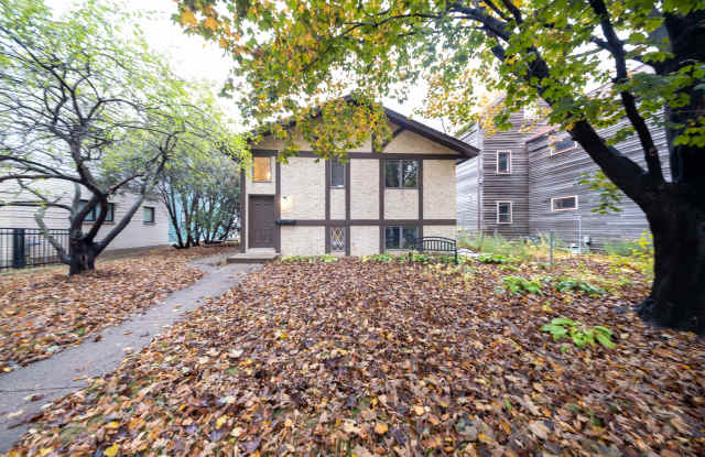 2101 24th Ave. S., Unit 1 Gallery 1