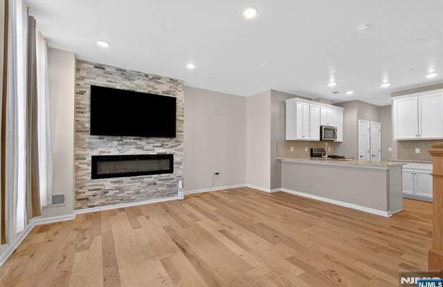 28 Leahy Drive photos photos