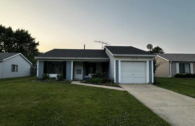 1076 CRESTWOOD Lane photos photos