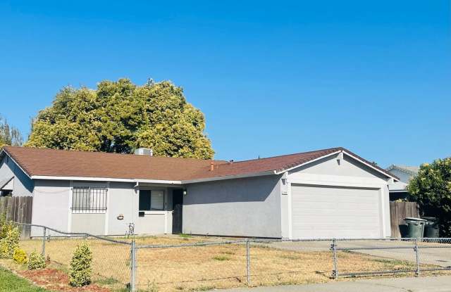 Updated 4bed/2 bath home in South Sac photos photos