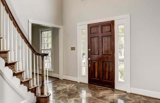 43322 BUTTERFIELD COURT Gallery 2