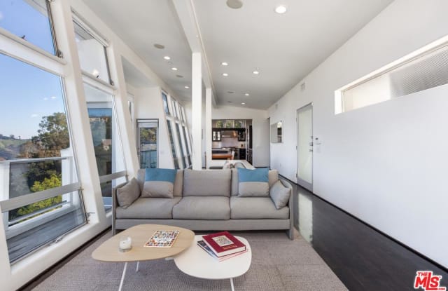 7887 WILLOW GLEN Road - 7887 Willow Glen Road, Los Angeles, CA 90046