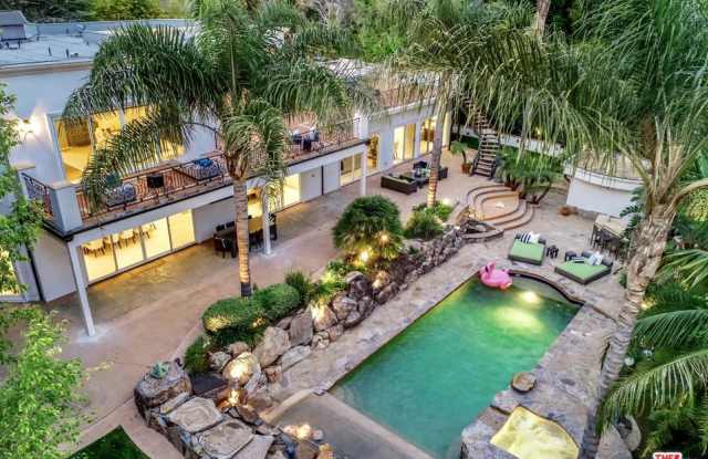 9390 MONTE LEON Lane Gallery 3