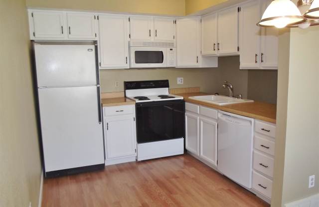 2690 S. Xanadu Way #C Gallery 2