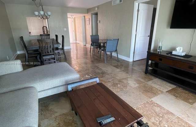410 SE 2nd St - 410 Southeast 2nd Street, Hallandale Beach, FL 33009