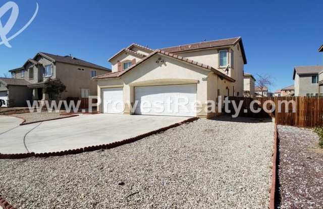 14530 Hummingbird Road Gallery 3