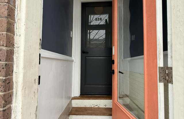 826 Wellington Street photos photos