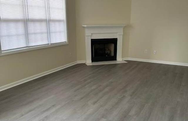 3929 Sterling Pointe Drive Gallery 3