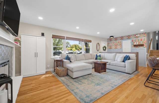 63 Elmwood Drive Gallery 4