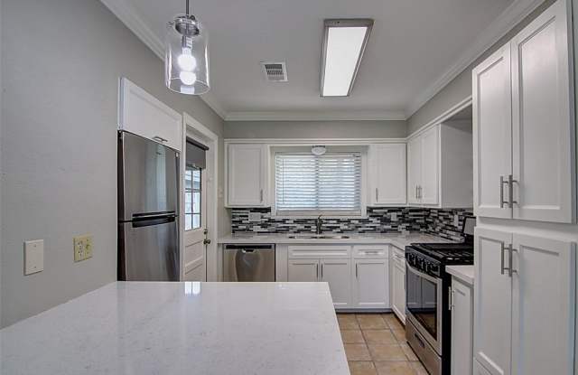 4118 Gardendale Drive Gallery 3