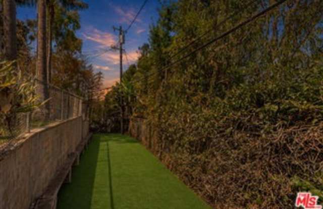 2407 Guthrie Drive Gallery 4
